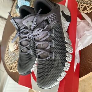 NIKE METCON 4 - IRON GREY